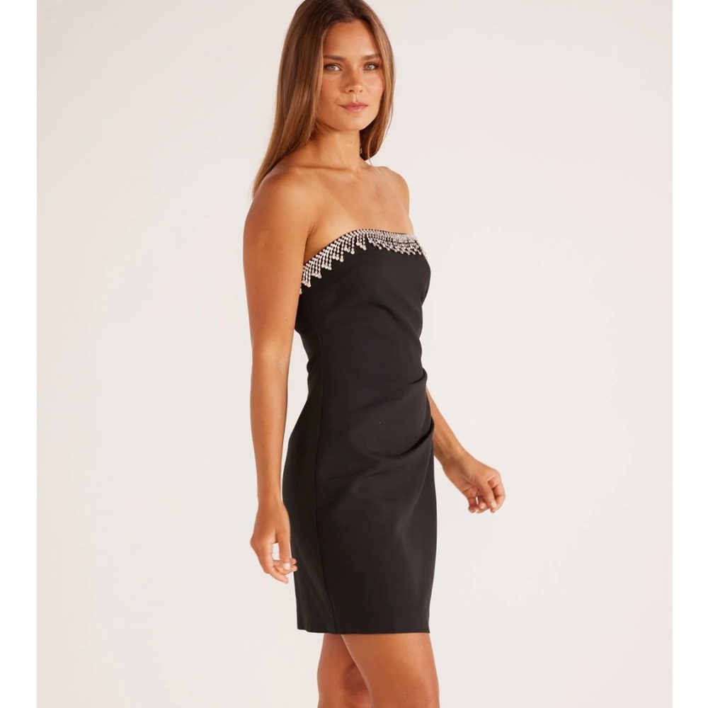 MINKPINK KRYSTAL MINI DRESS Black Strapleas NWT Size Medium
Cocktail dress